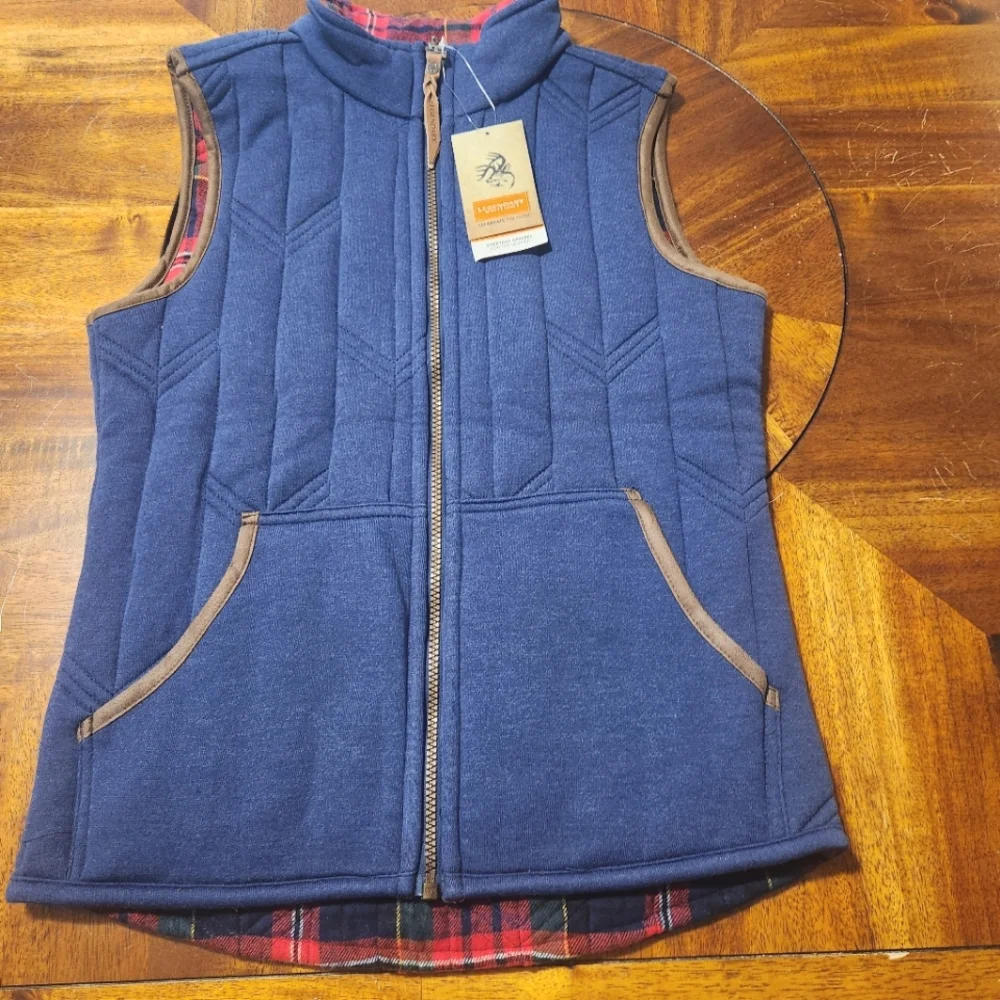 Legendary Whitetails Women's Cedar Cabin Reversible Vest Size XS - Picture 2 of 13